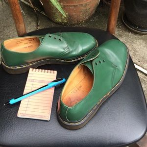 Vintage GREEN Dr Martens DMs 1461 oxfords UK8